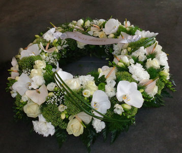 7.01 Rouwkrans,  anthurium, orchidee